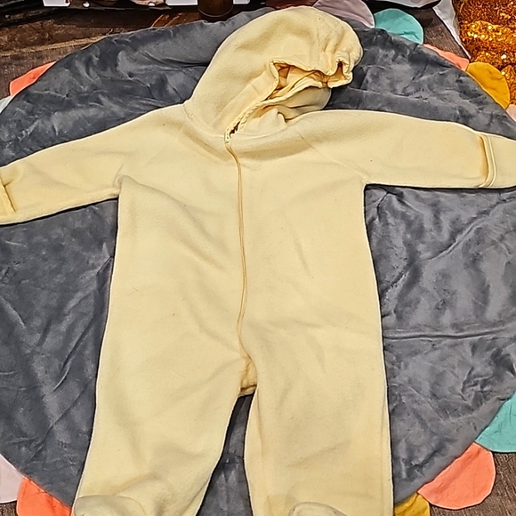 F Baby Winter Snowsuit Hooded/Footed Snow, warm yellow mittens, zip up, adorable - Picture 1 of 6